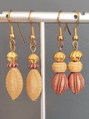 Beige, chestnut and gold faux ceramic earring set